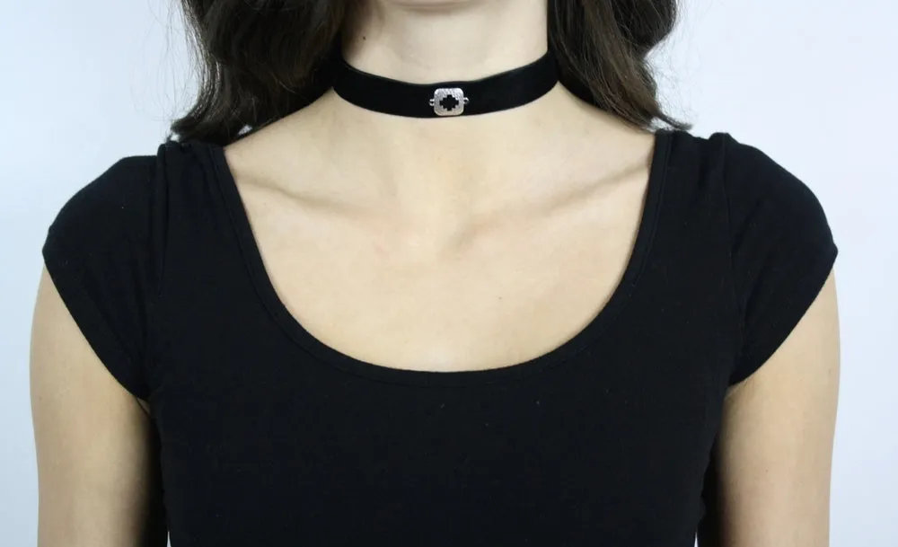 Ainsley Choker