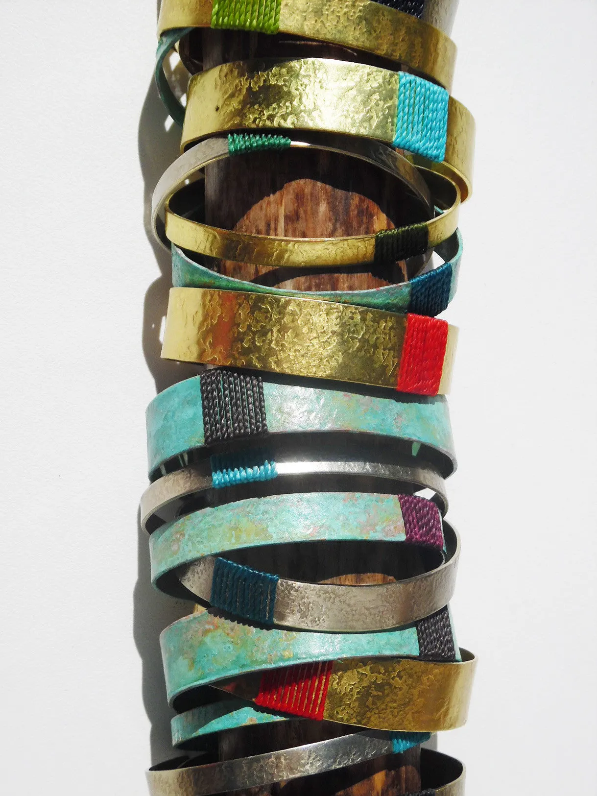 Bangles In Brass Patina And Alpaca Silver Linen Detail