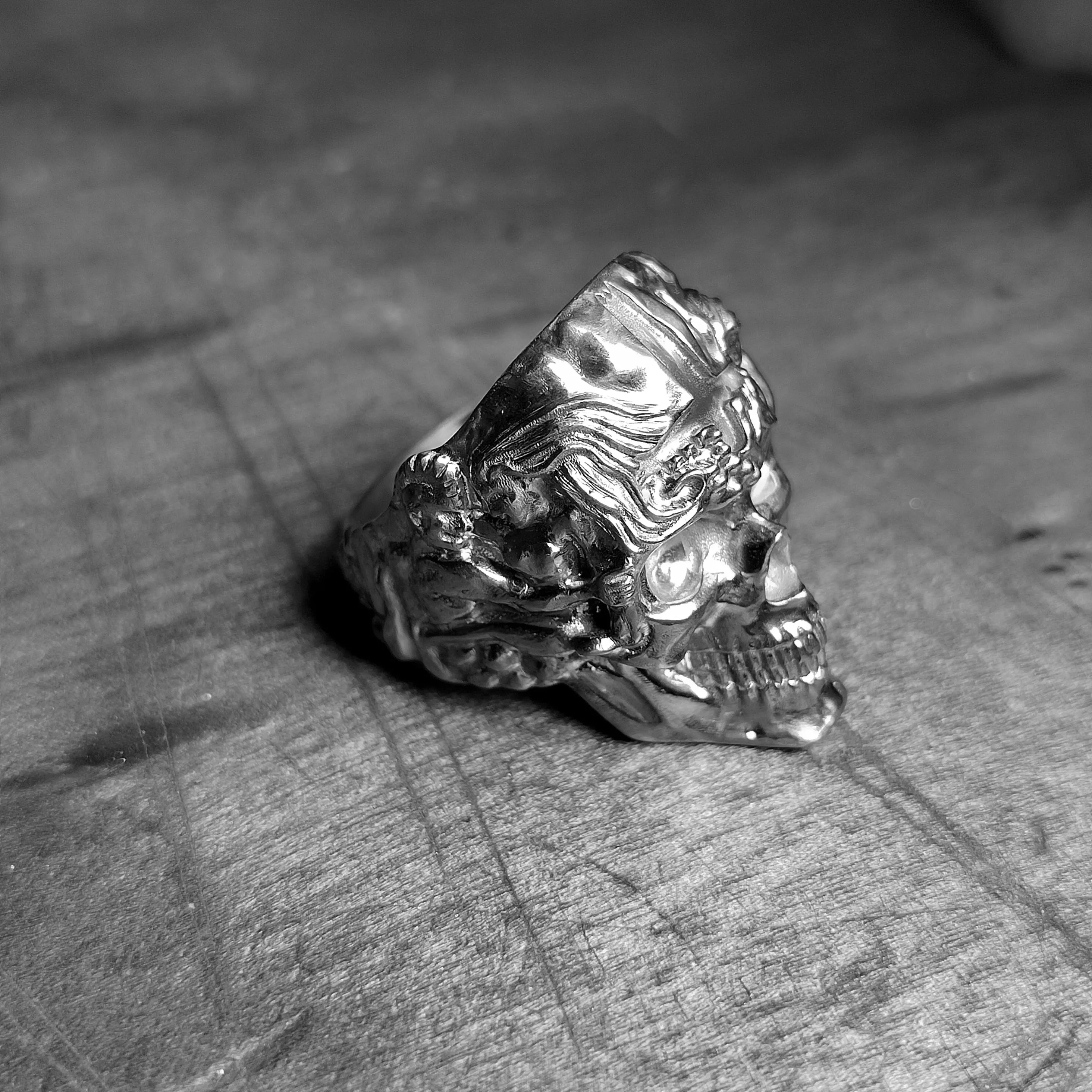 Bespoke |  Skull Ring