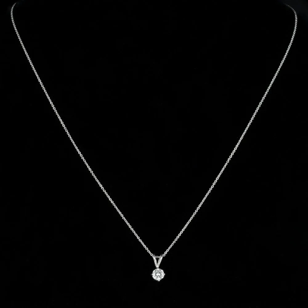 Diamond Pendant Necklace 18Ct White Gold 0.60Ct Diamond