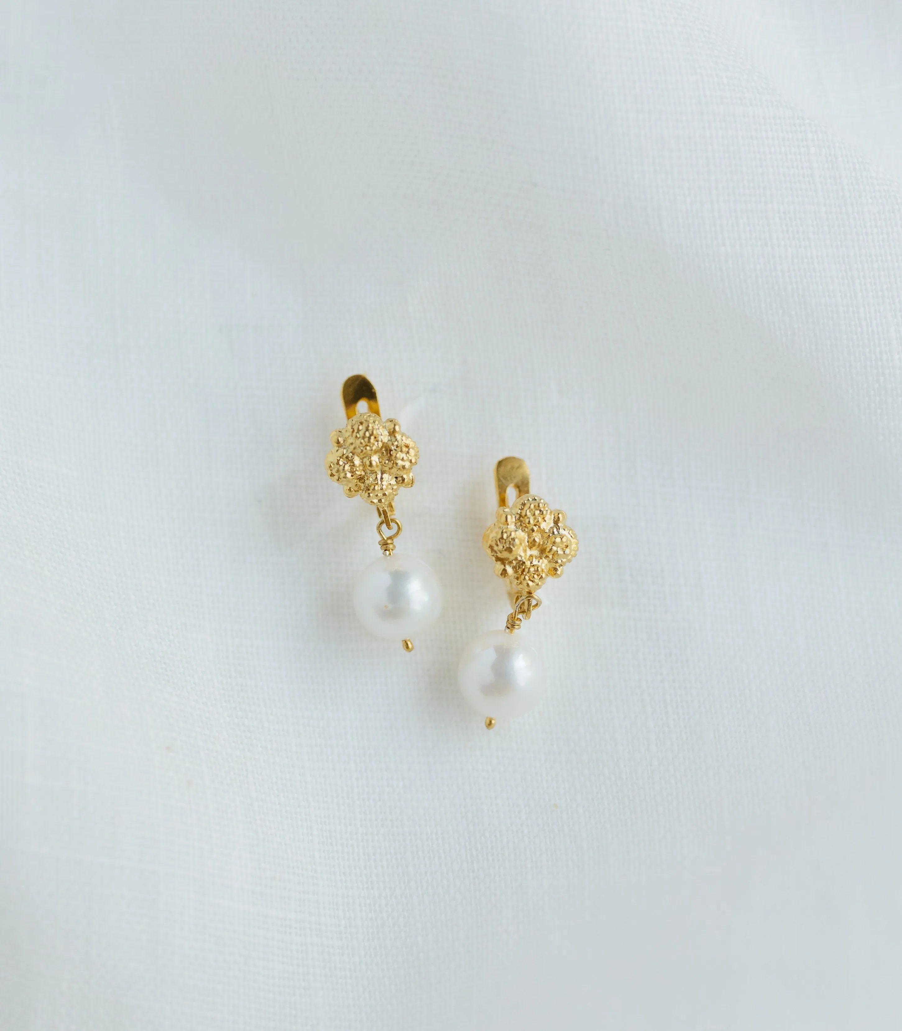 Estela Pearl Drop Earrings with 4 Rositas