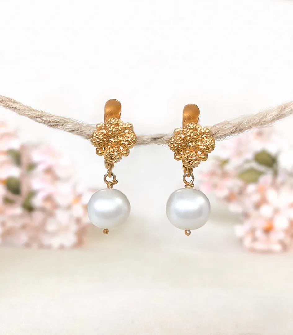 Estela Pearl Drop Earrings with 4 Rositas