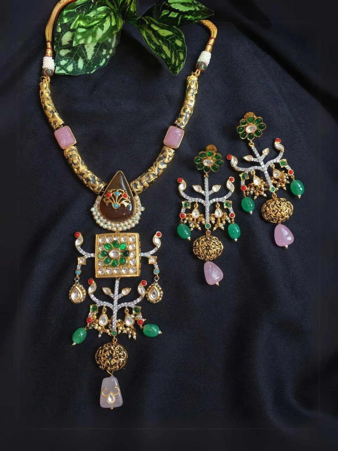 Ethnic Style Kundan Gold Plated Meenakari Chokar Necklace Set