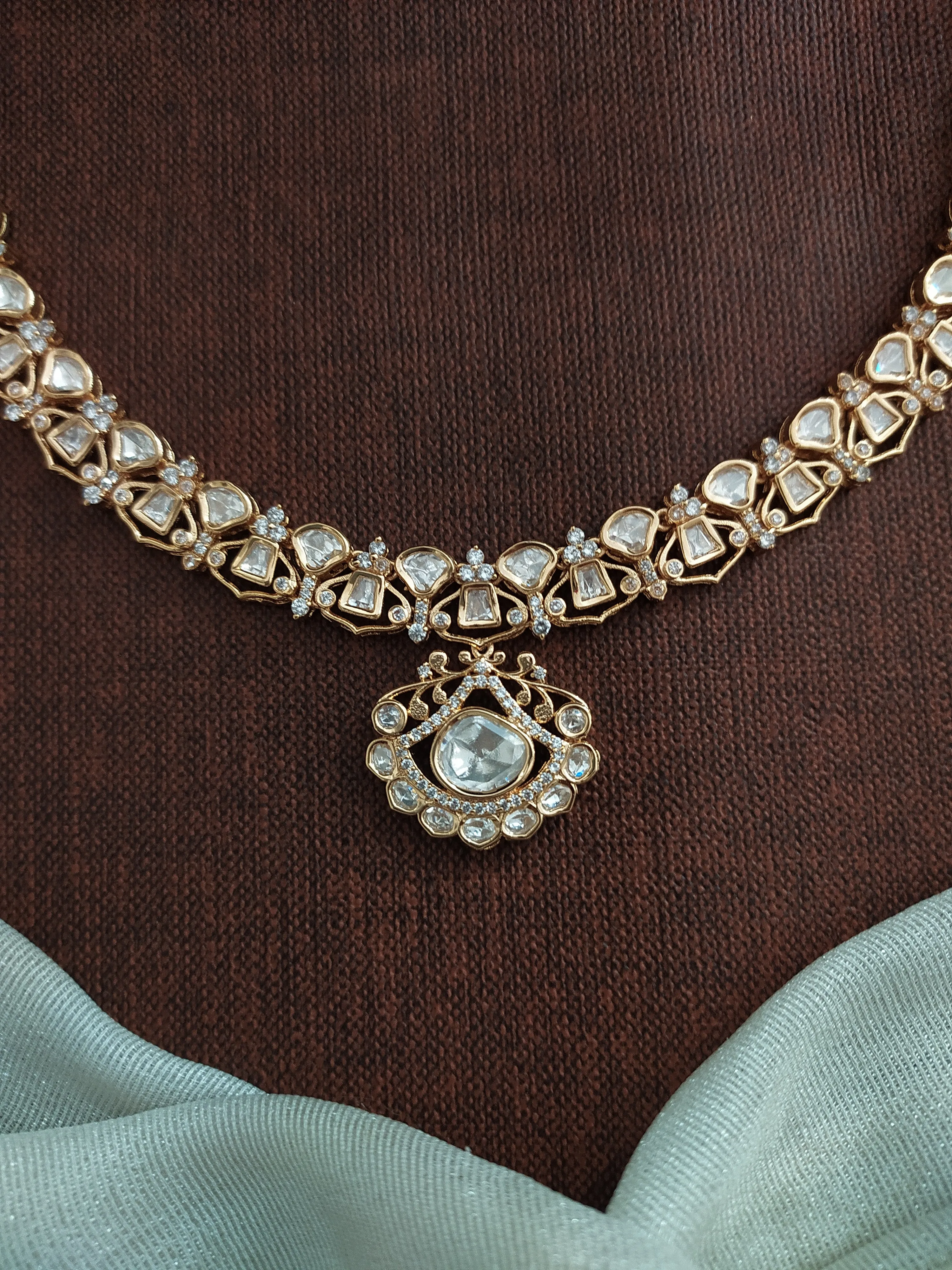 Kundan Necklace Set with Sparkling Uncut Diamond Stones