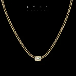 #LVNA2024 | Eastwest Emerald LVNA Signatures Unisex 0.25ct Bezel Diamond Center Bar Necklace 18kt