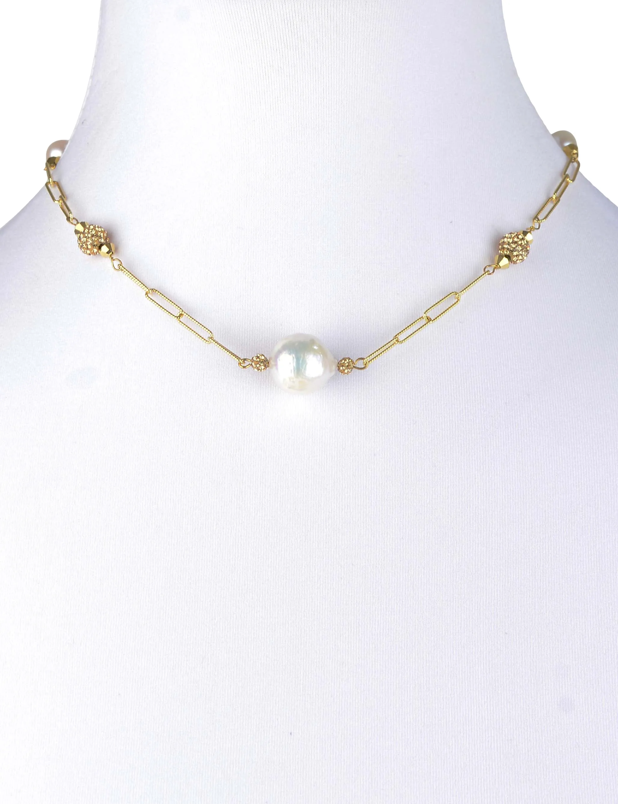 Marguerite Choker