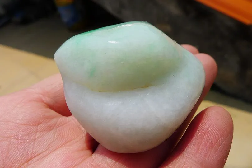 Natural Jade Rough Jadeite Raw (109g,5.9X3.9X2.6cm)