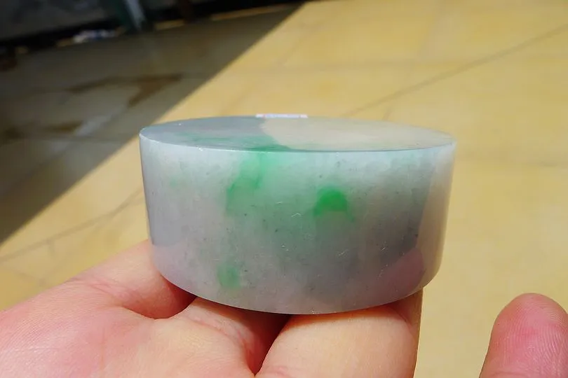 Natural Jade Rough Jadeite Raw (161g,5.4X5.4X2.05cm)