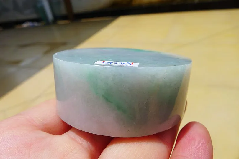 Natural Jade Rough Jadeite Raw (161g,5.4X5.4X2.05cm)