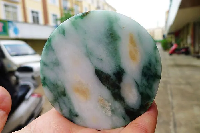 Natural Jade Rough Jadeite Raw (237g,7.4X1.6cm)