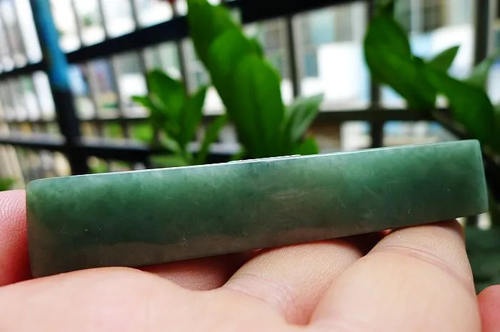 Natural Jade Rough Jadeite Raw (61g,8.2X1.55X1.5cm)