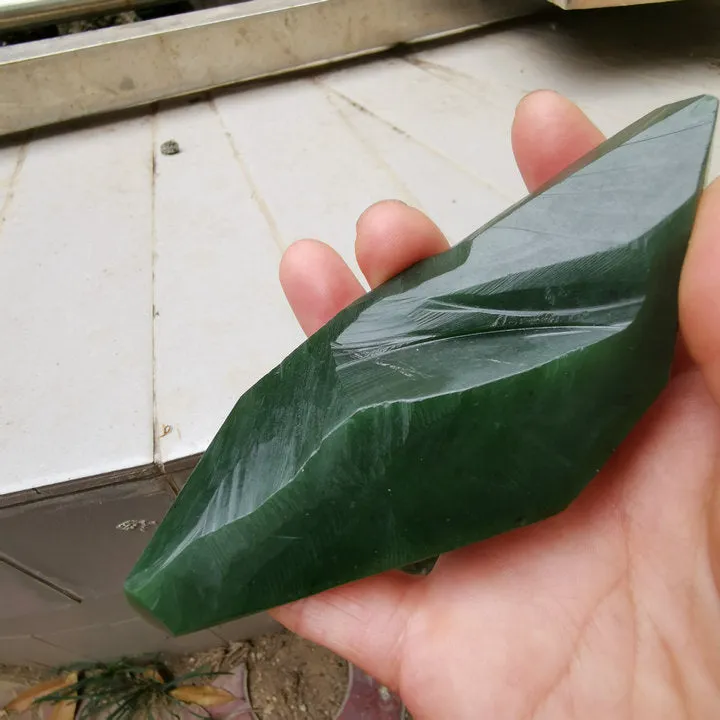 Natural Kunlun Jade Rough Nephrite Raw (159g, 12.5X4X1.5cm)