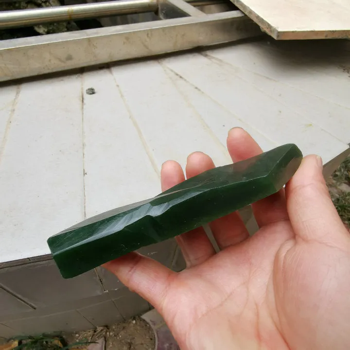 Natural Kunlun Jade Rough Nephrite Raw (159g, 12.5X4X1.5cm)