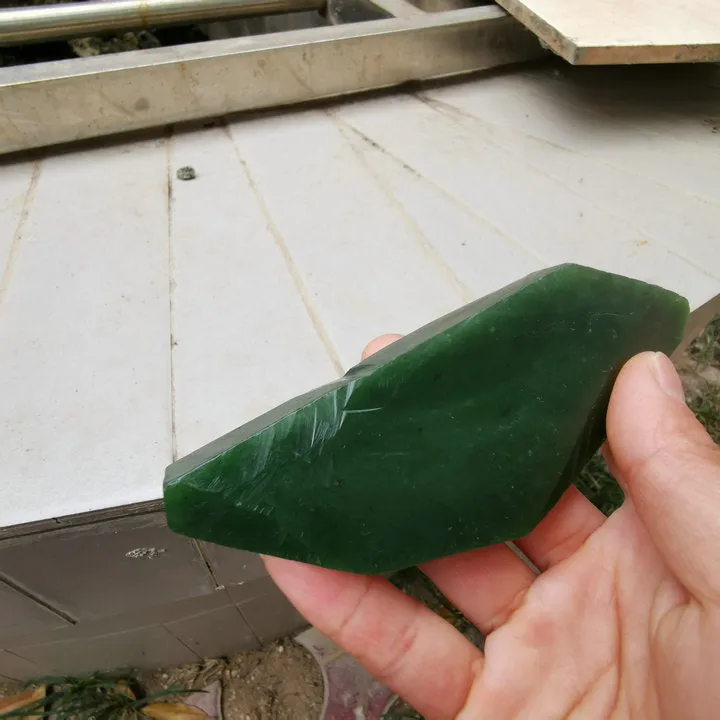 Natural Kunlun Jade Rough Nephrite Raw (159g, 12.5X4X1.5cm)