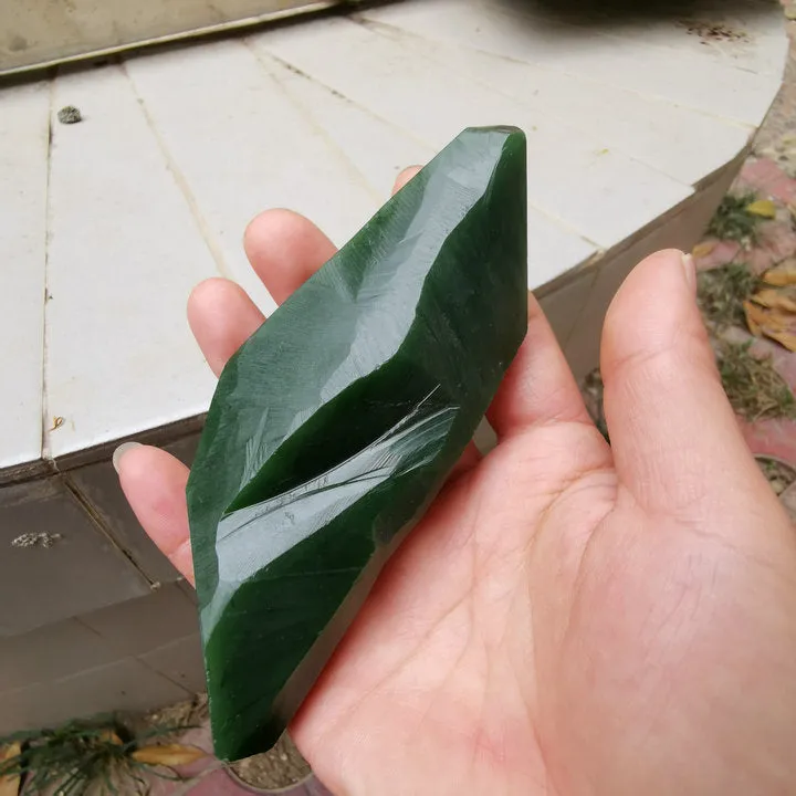 Natural Kunlun Jade Rough Nephrite Raw (159g, 12.5X4X1.5cm)