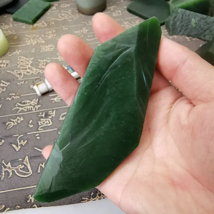 Natural Kunlun Jade Rough Nephrite Raw (159g, 12.5X4X1.5cm)