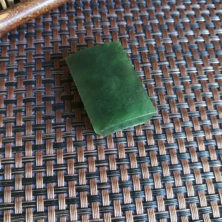 Natural Kunlun Jade Rough Nephrite Raw (22g,3.7X2.5X0.9cm)