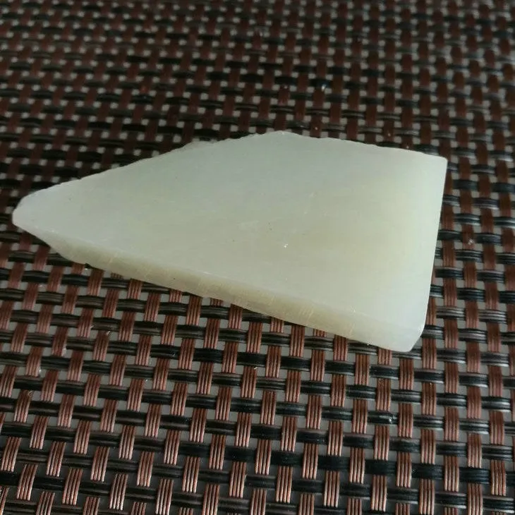 Natural Kunlun Jade Rough Nephrite Raw (85g,7.5X3.5X1.4cm)