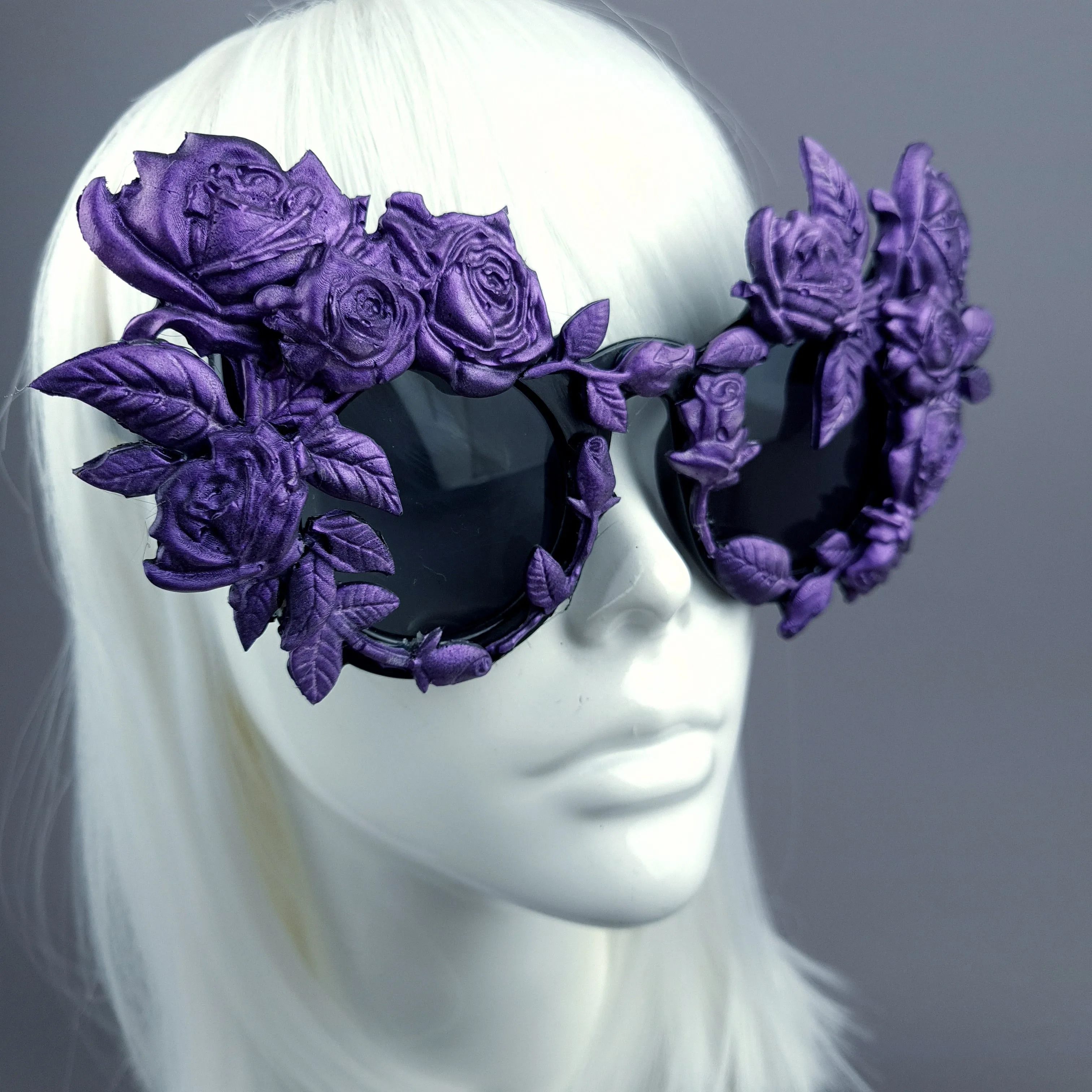 "Amour Sombre" Purple Roses Sunglasses