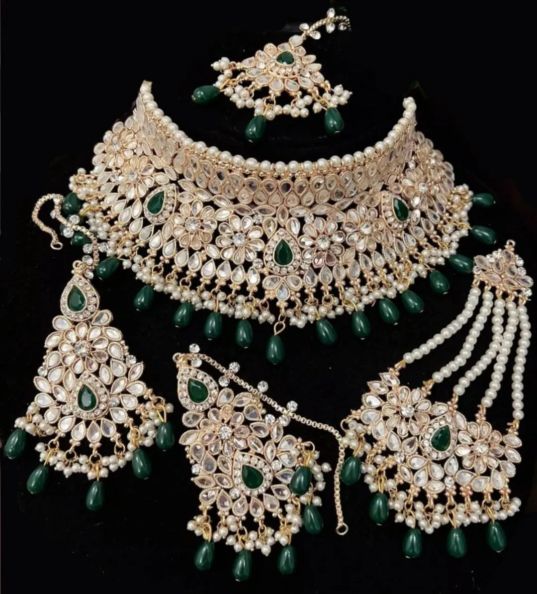 Sheesh kundan Bridal Choker set.