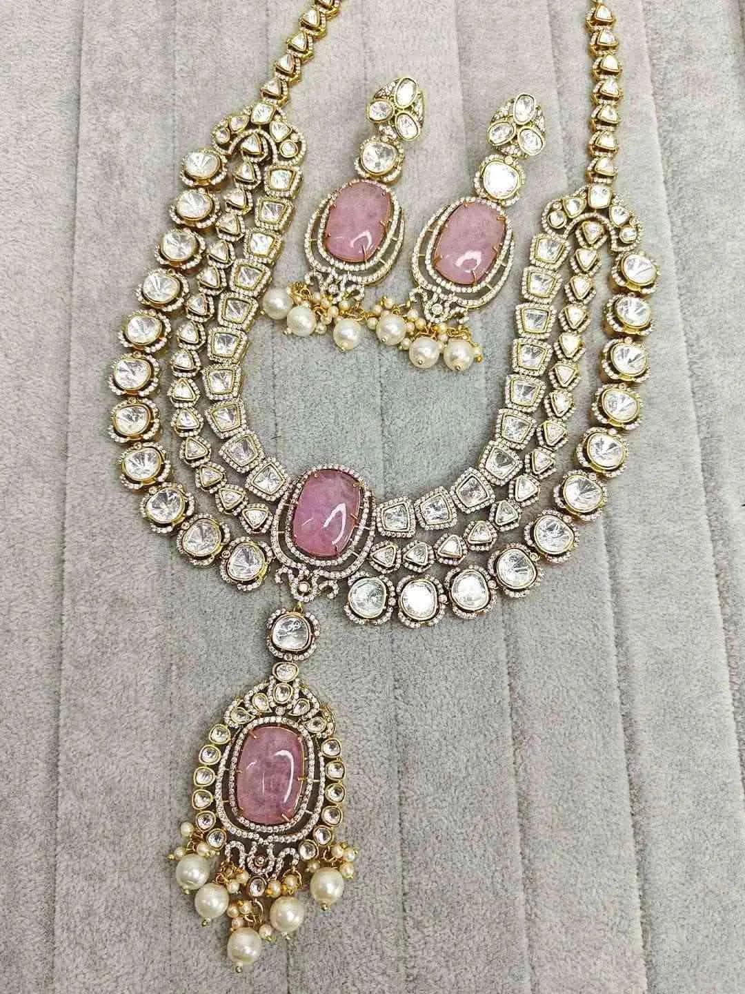 Victorian Vintage Necklace Earrings Set