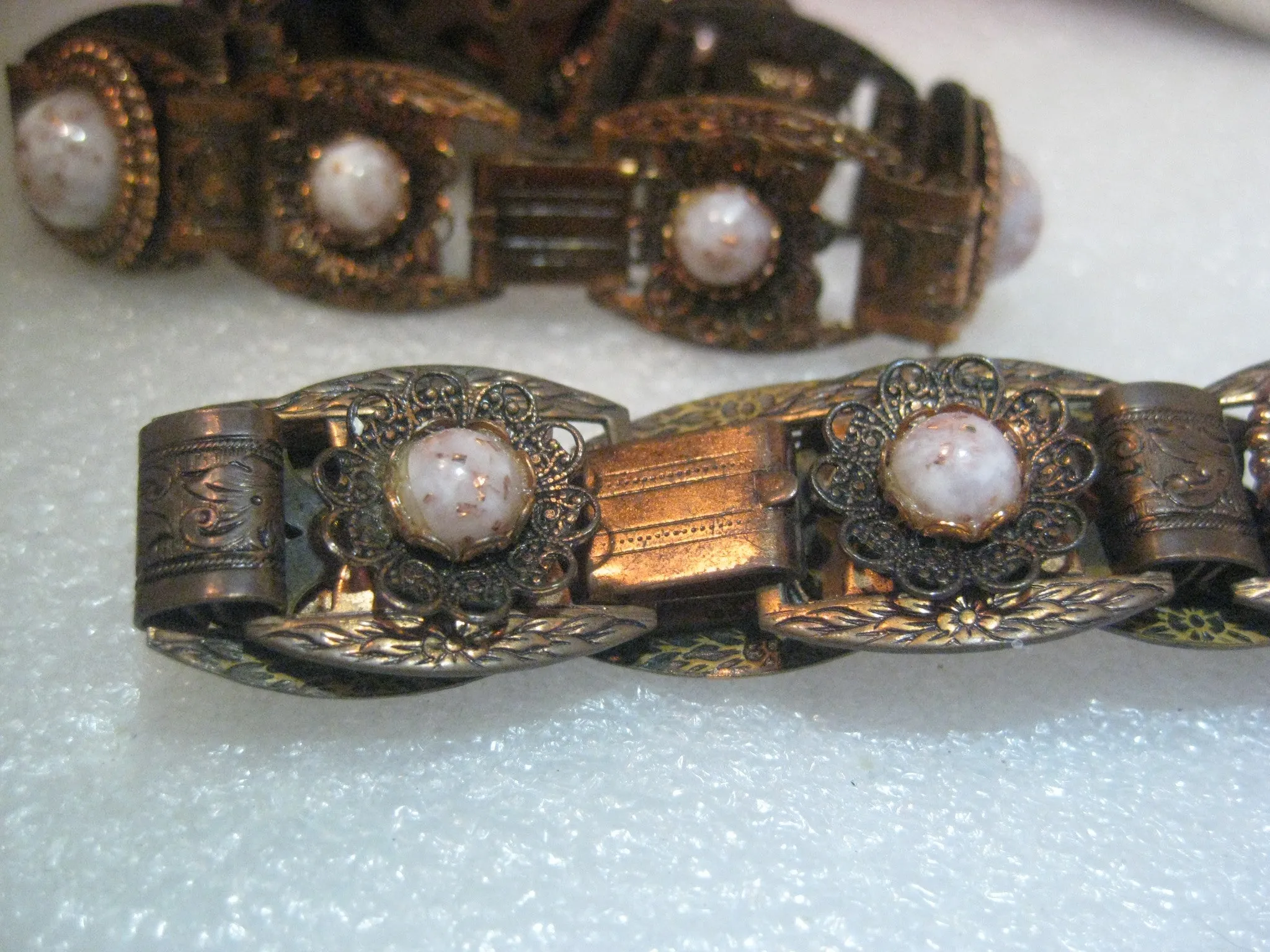 Vintage 1950's Pressed Copper & Confetti Lucite Convertible Demi Parure 3 Pc. Southwestern/Boho Set