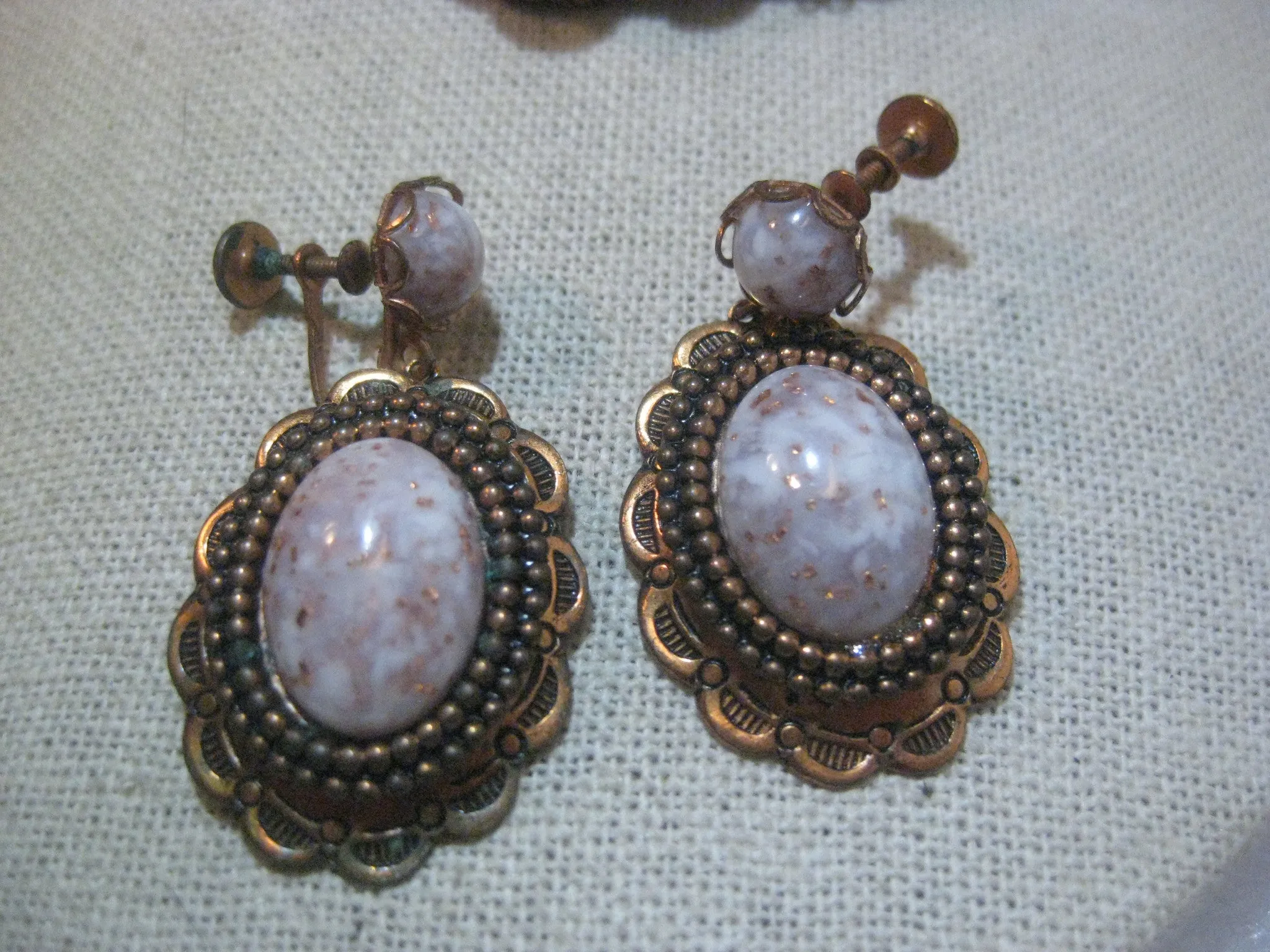 Vintage 1950's Pressed Copper & Confetti Lucite Convertible Demi Parure 3 Pc. Southwestern/Boho Set